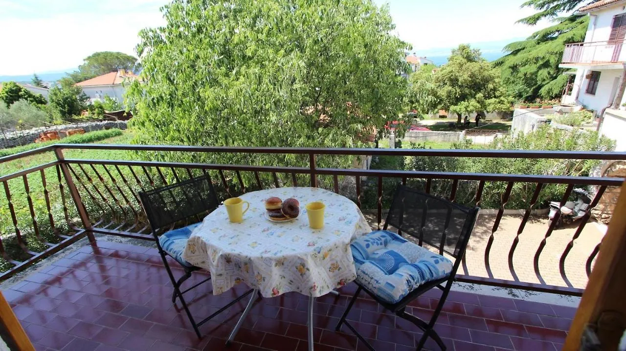 Guest house Apartments And Rooms Jelka Malinska