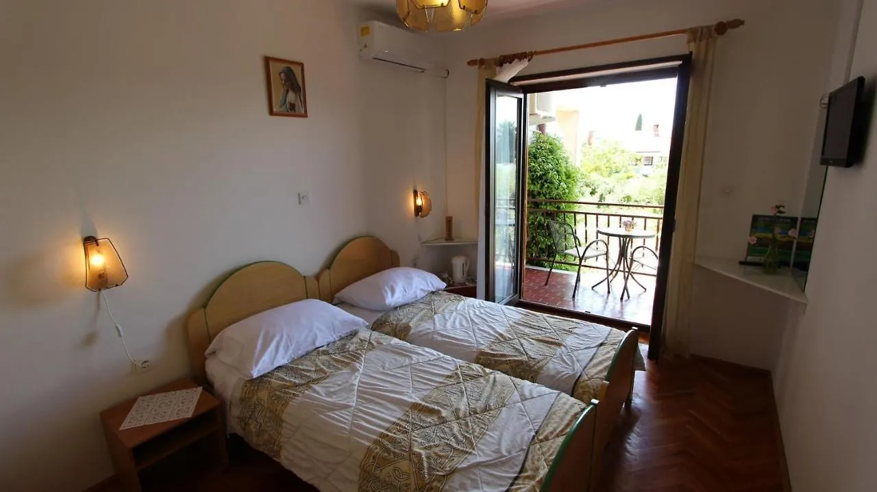 Apartments And Rooms Jelka Malinska