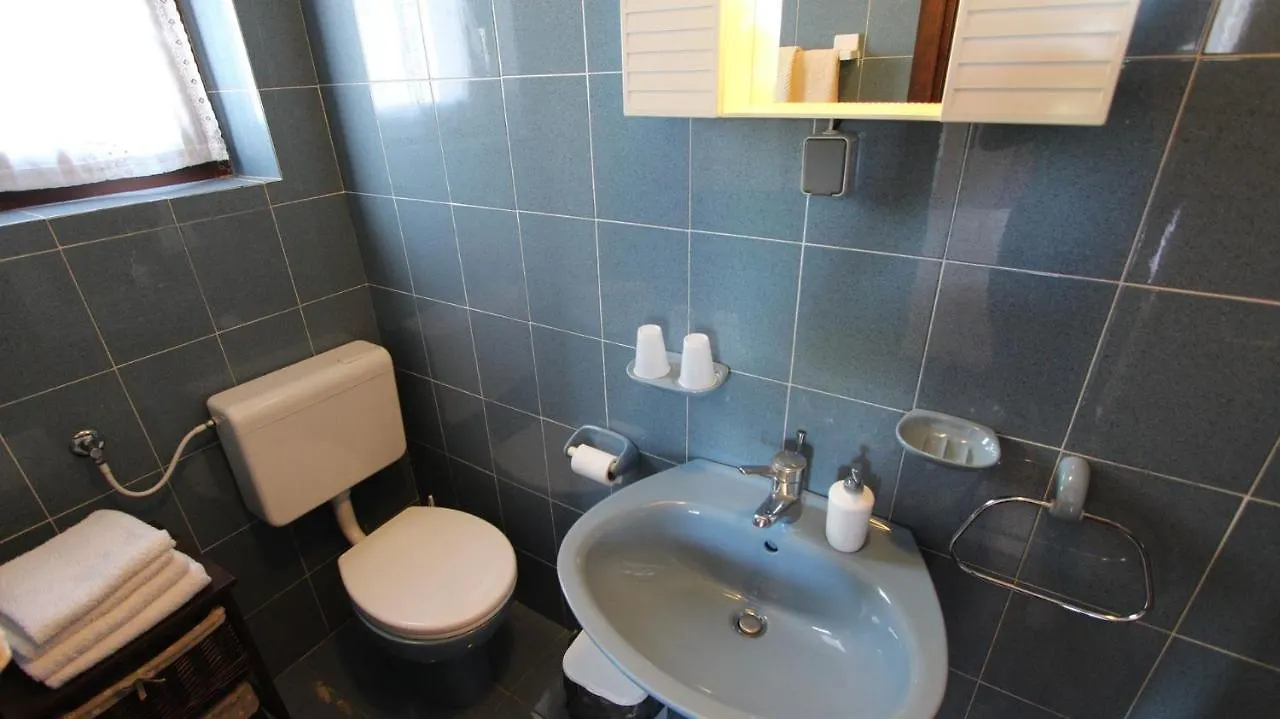 Apartments And Rooms Jelka Malinska Croatia